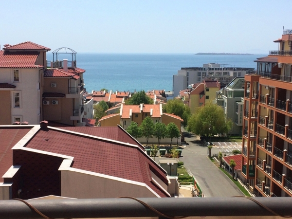 Двухкомнатная квартира с видом на море
